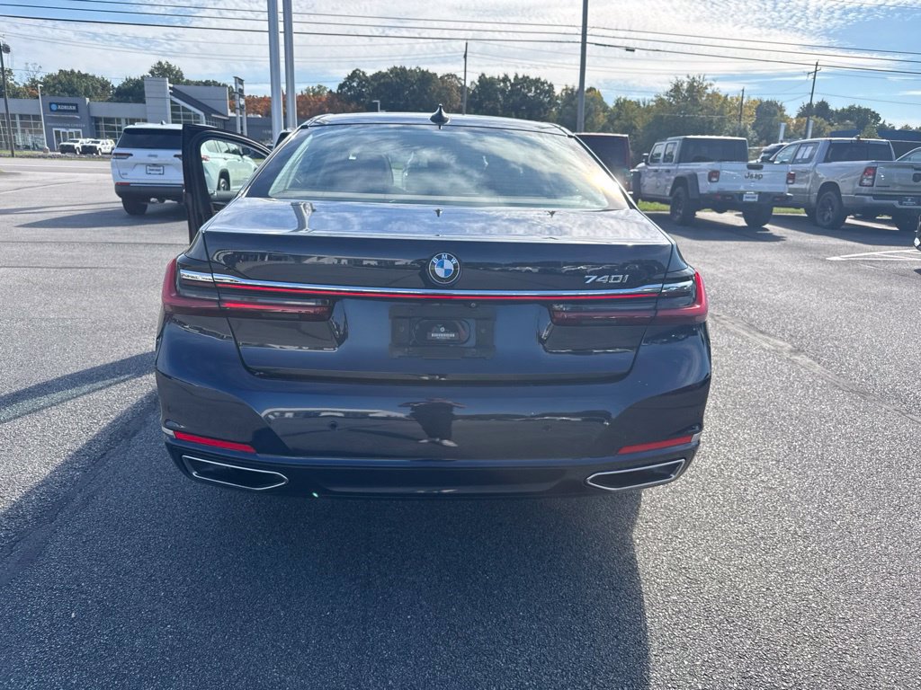 Used 2020 BMW 740i RWD image 22