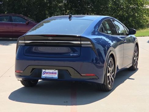 New 2026 Toyota Prius Plug-In Hybrid image 8