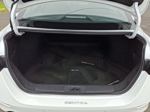 Certified 2025 Nissan Sentra SV FWD image 29