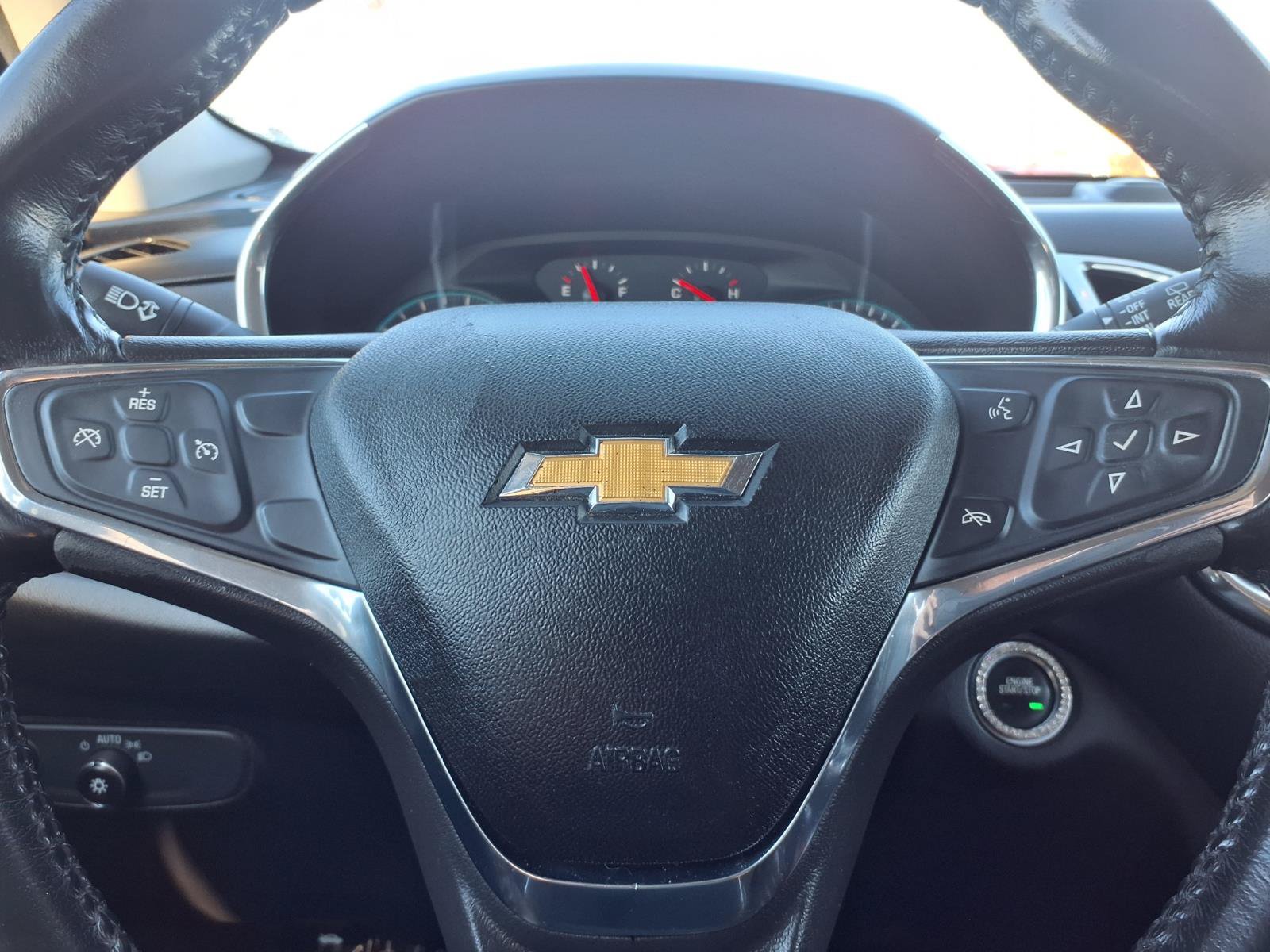 Used 2018 Chevrolet Equinox LT FWD image 15