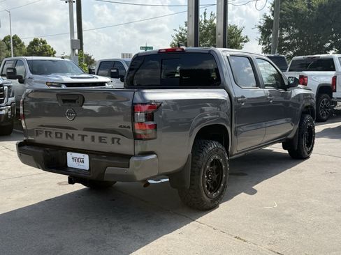 Used 2026 Nissan Frontier SV w/ SV Convenience Package AWD/4WD image 5