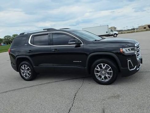 Used 2022 GMC Acadia SLT FWD image 9