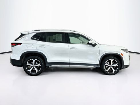Used 2026 Volkswagen Tiguan SE AWD/4WD image 10