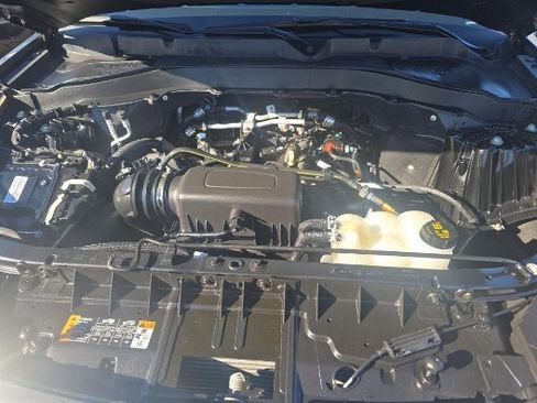 Used 2022 Ford Explorer XLT w/ Equipment Group 202A image 16