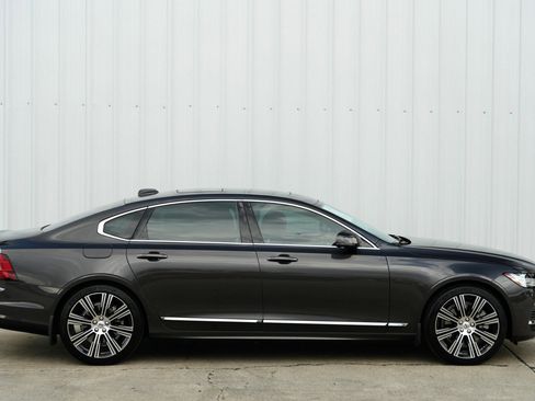 Used 2024 Volvo S90 T8 Ultimate image 53