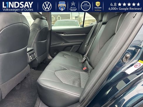 Used 2018 Toyota Camry XSE image 13