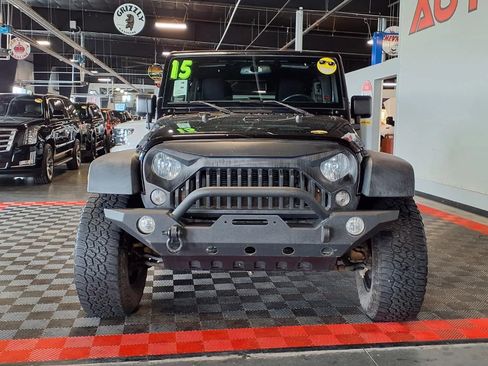Used 2015 Jeep Wrangler Unlimited Sport w/ Connectivity Group AWD/4WD image 2