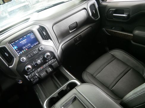 Used 2019 GMC Sierra 1500 Denali w/ Denali Ultimate Package AWD/4WD image 11