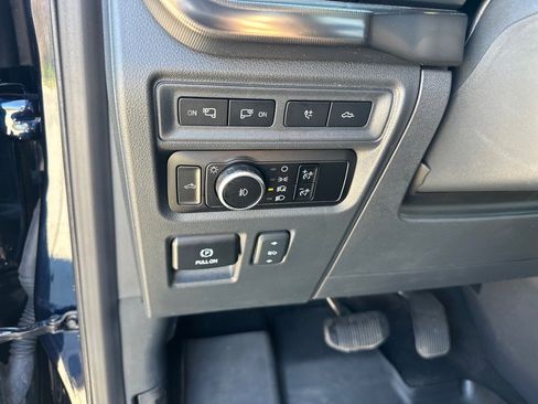 Certified 2024 Ford F150 Platinum w/ Equipment Group 702A High image 16