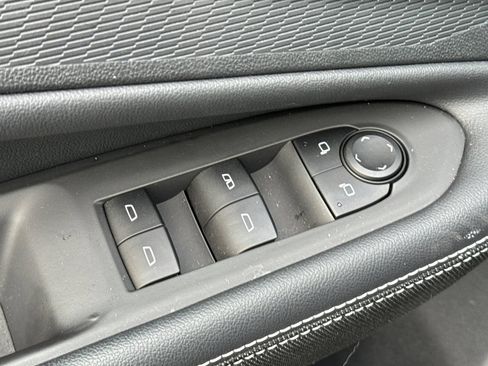 Used 2026 Chevrolet Blazer EV LT FWD image 13