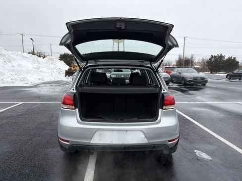 Used 2011 Volkswagen Golf TDI image 31