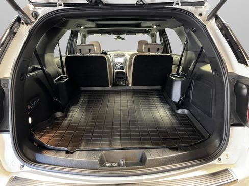 Used 2018 Ford Explorer Limited w/ Equipment Group 301A image 36