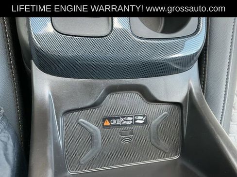 Used 2022 Chevrolet Colorado Z71 AWD/4WD image 24