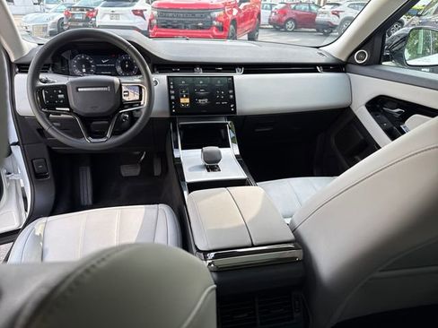Used 2024 Land Rover Range Rover Evoque S AWD/4WD image 12