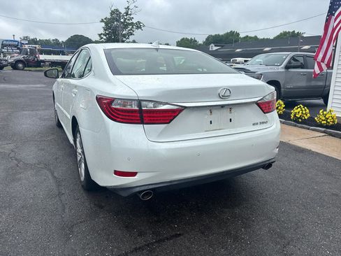 Used 2015 Lexus ES 350 w/ Luxury Package FWD image 4