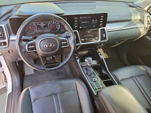 Used 2021 Kia Sorento S w/ Panoramic Sunroof Package FWD image 16