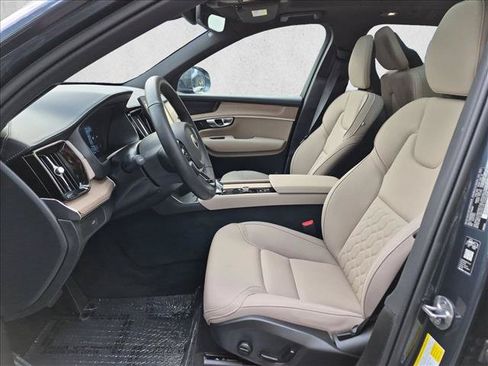Used 2026 Volvo XC90 B6 Plus w/ Protection Package Premier AWD/4WD image 16