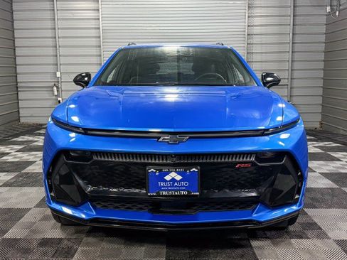 Used 2025 Chevrolet Equinox EV RS image 3