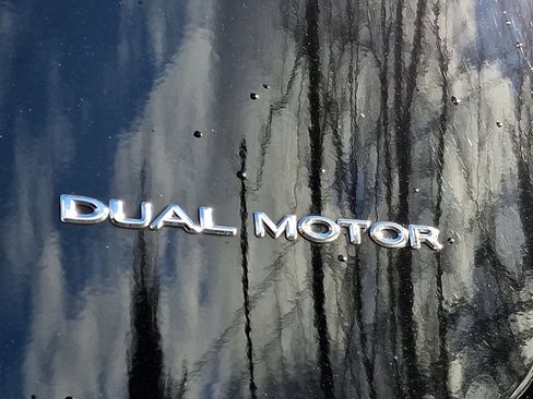 Used 2020 Tesla Model X Long Range image 31