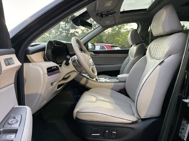 Used 2024 Hyundai Palisade Limited AWD/4WD image 11