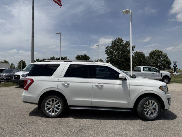 Used 2021 Ford Expedition XLT AWD/4WD image 10