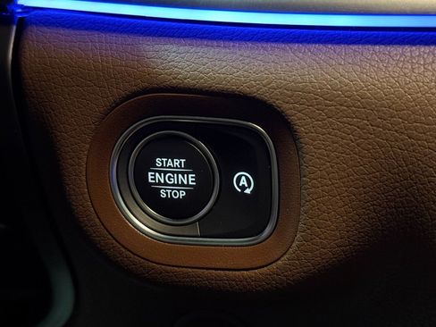 New 2026 Mercedes-Benz GLS 450 4MATIC image 21