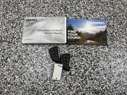 Used 2021 GMC Yukon XL SLT image 23