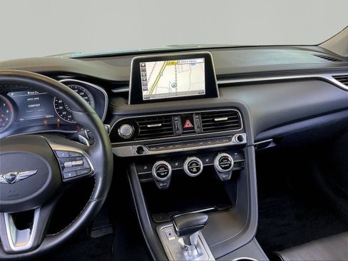 Used 2020 Genesis G70 2.0T w/ Elite Package RWD image 9