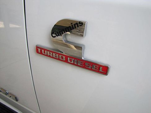 Used 2024 RAM 2500 Big Horn w/ Off Road Package AWD/4WD image 26