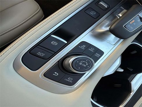 Used 2024 INFINITI QX60 Sensory image 25