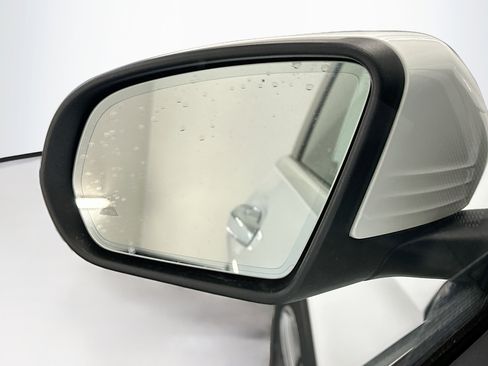 Used 2021 Mercedes-Benz GLC 300 4MATIC image 16