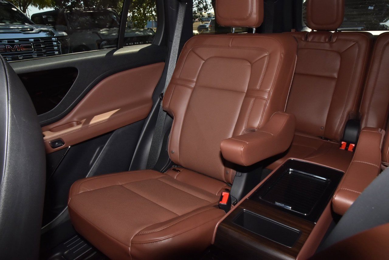 New 2026 Lincoln Aviator Reserve AWD/4WD image 21