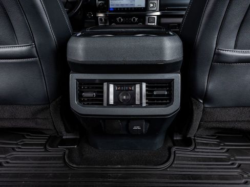 Used 2024 Ford F350 Lariat w/ Lariat Ultimate Package image 33