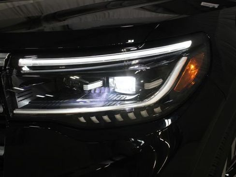 New 2026 Ford Explorer Platinum w/ LUX Leather Package AWD/4WD image 35