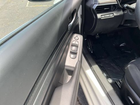 Used 2025 Nissan Altima 2.5 SV FWD image 15