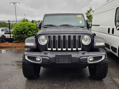 Used 2019 Jeep Wrangler Unlimited Sahara AWD/4WD image 2