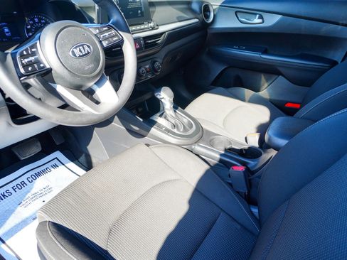 Used 2020 Kia Forte LXS image 18