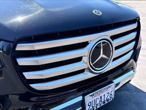 Used 2024 Mercedes-Benz GLS 450 4MATIC image 34