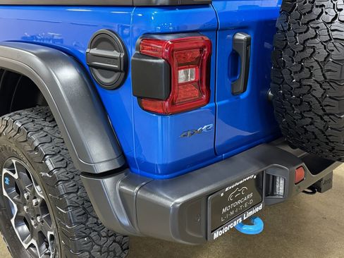 Used 2023 Jeep Wrangler Unlimited Rubicon 4xe w/ Dual Top Group image 16