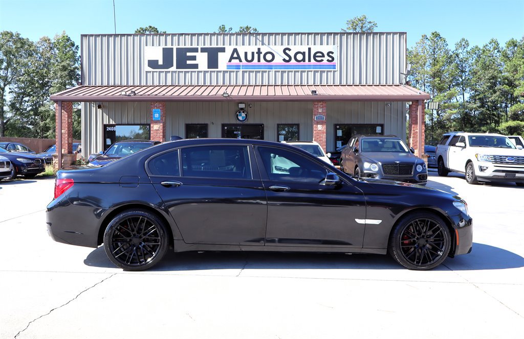 Used 2015 BMW 750Li RWD image 8
