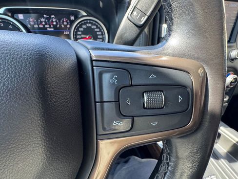 Used 2020 Chevrolet Silverado 1500 High Country w/ Technology Package image 16