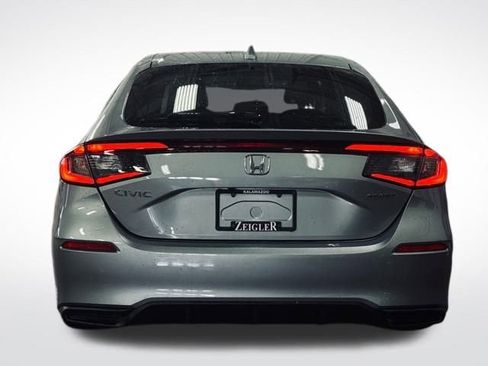 Used 2023 Honda Civic Sport image 7