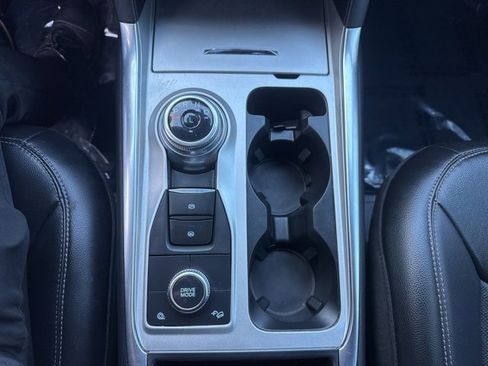 Used 2023 Ford Explorer Limited w/ Limited Technology Package image 15