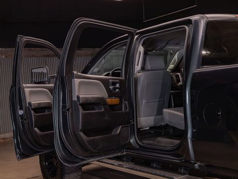 Used 2019 Chevrolet Silverado 2500 LTZ w/ Duramax Plus Package AWD/4WD image 31