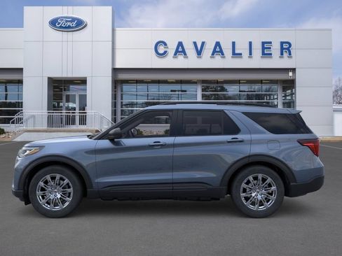 Used 2026 Ford Explorer Active w/ Active Comfort Package AWD/4WD image 3