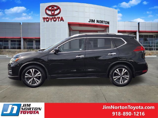 Used 2019 Nissan Rogue SV w/ Sun & Sound Touring Package FWD image 5
