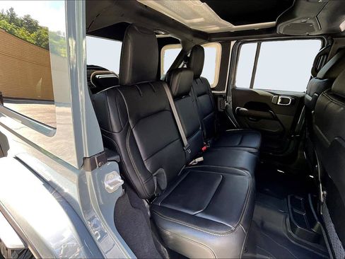 New 2025 Jeep Wrangler Unlimited Rubicon 392 image 9