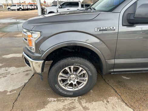Used 2019 Ford F150 Lariat w/ Trailer Tow Package image 4