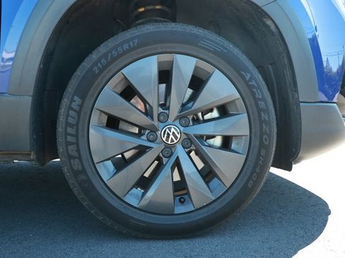 Used 2022 Volkswagen Taos S FWD image 5