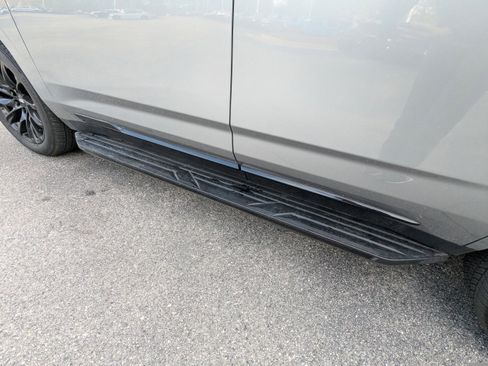 Used 2024 Cadillac Escalade Sport w/ LPO, ONYX Package image 29